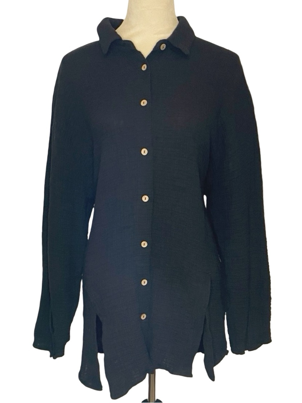 Kozan Gauzy Black Button-Up Long Sleeve Tunic Top